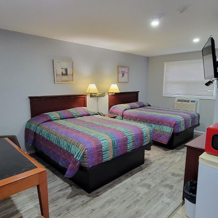 Knights Inn Кобург Экстерьер фото