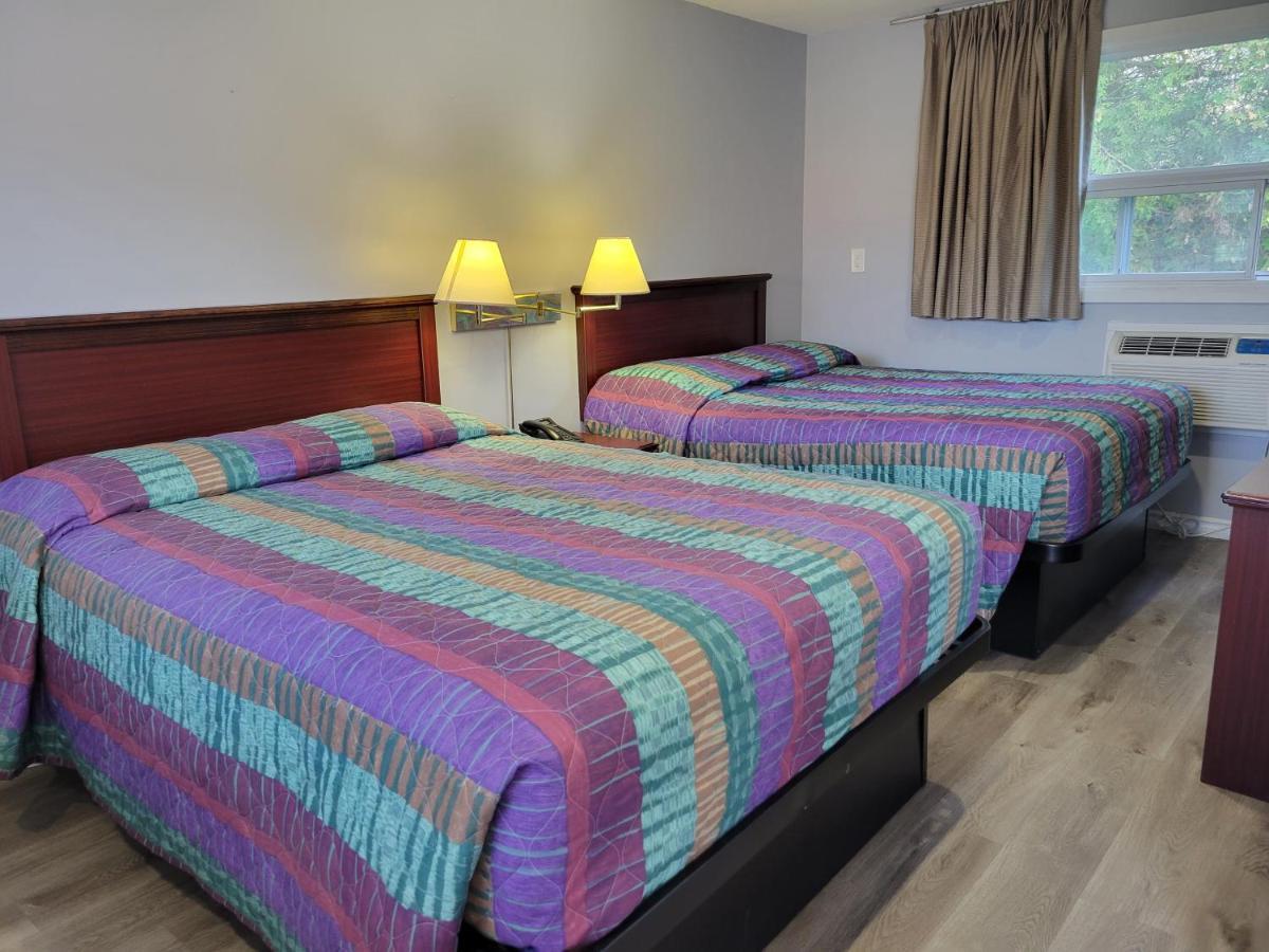 Knights Inn Кобург Экстерьер фото