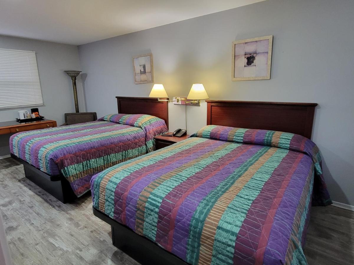 Knights Inn Кобург Экстерьер фото