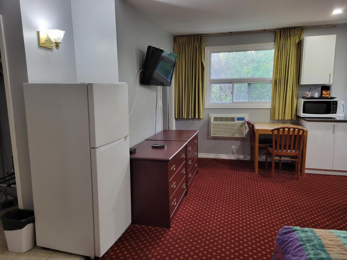 Knights Inn Кобург Экстерьер фото