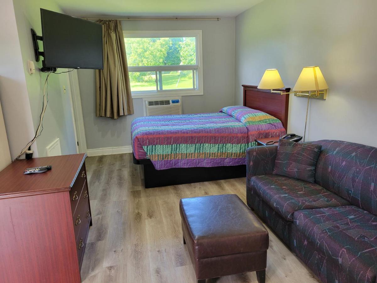 Knights Inn Кобург Экстерьер фото