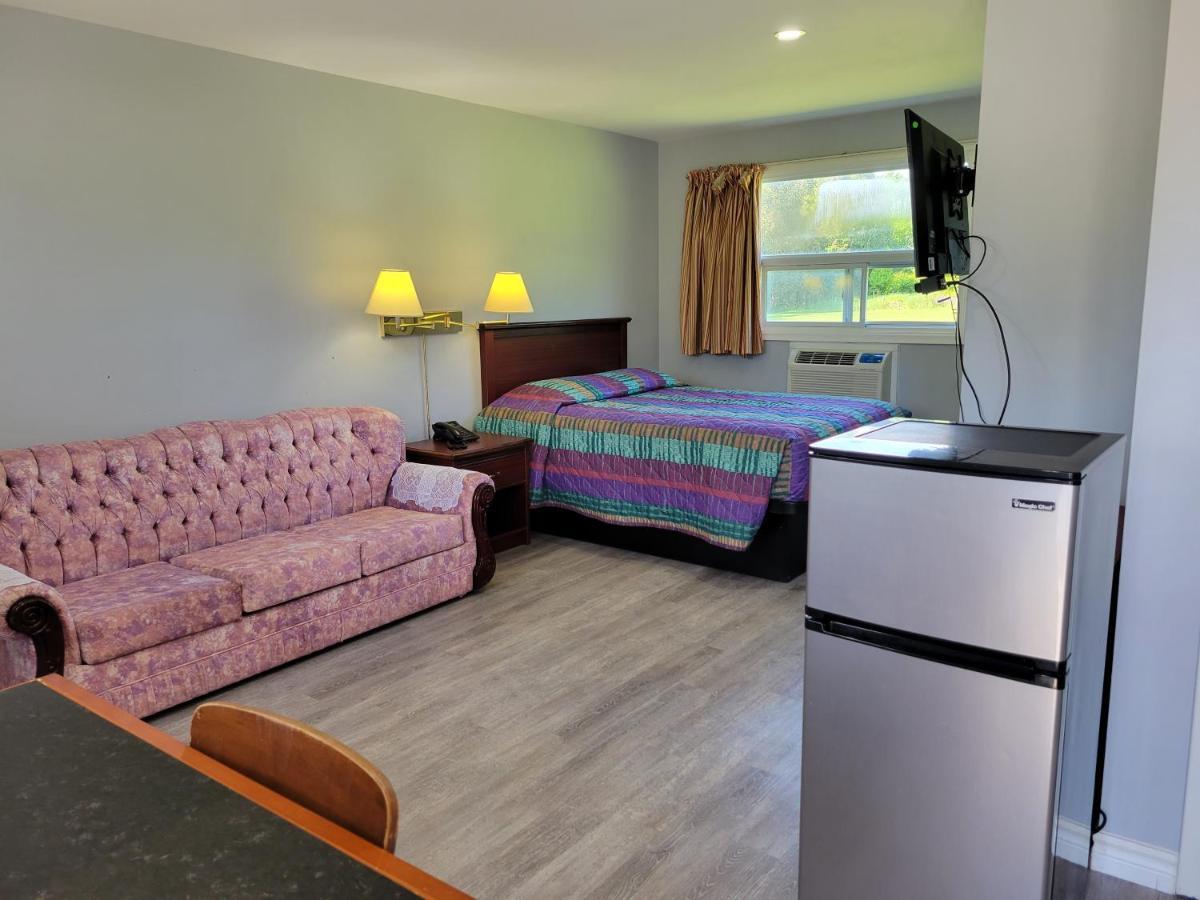 Knights Inn Кобург Экстерьер фото