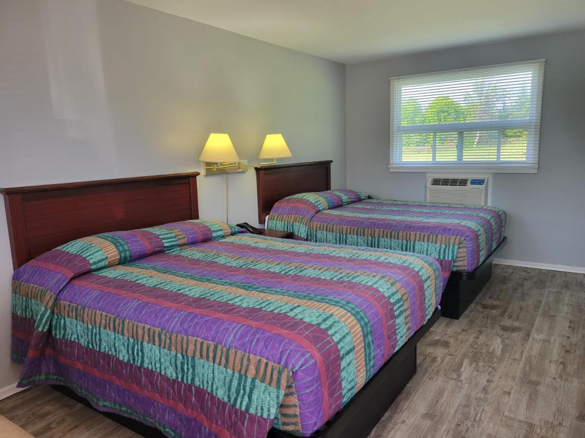 Knights Inn Кобург Экстерьер фото
