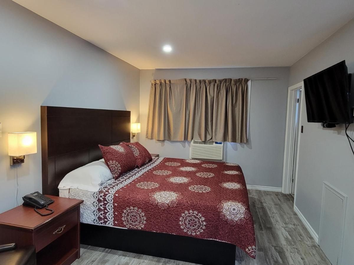 Knights Inn Кобург Экстерьер фото