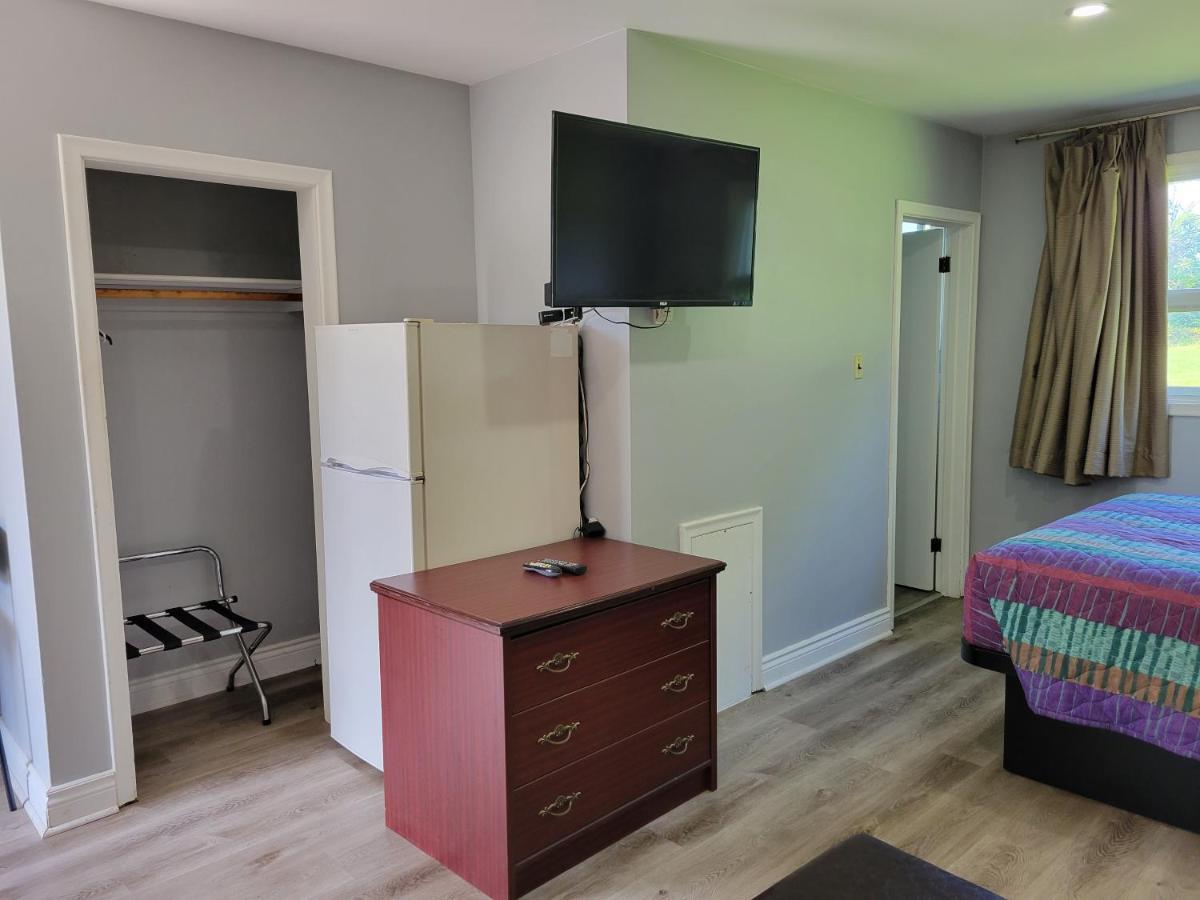 Knights Inn Кобург Экстерьер фото
